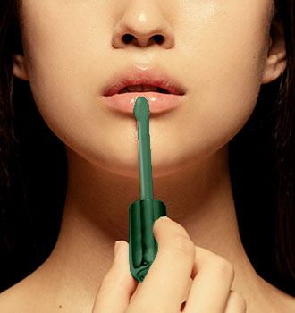 OEM cosmetic products compliant with global regulatory standards