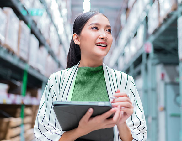 Warehouse and logistics operations for international cosmetic exports